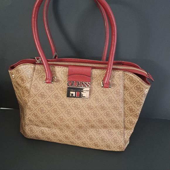 Guess Handbag - Picture 13 of 15